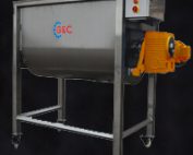 Ribbon blender